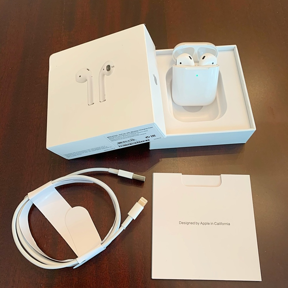 Apple Airpods 2nd generation wireless charging